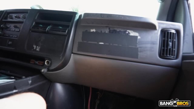 Превью Жертва пикапера, достойная многократных оргазмов № 46107